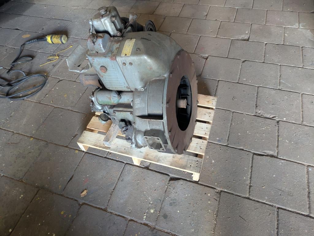 Oude Diesel Motor - Dissel Armstrong siddeley ASJ1, Doe-het-zelf en Verbouw, Motoren, Ophalen, Gebruikt, Dieselmotor, 1400 tot 1800 rpm