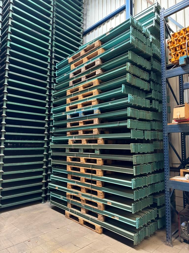 Hovuma palletstelling liggers 2700mm, Zakelijke goederen, Ophalen