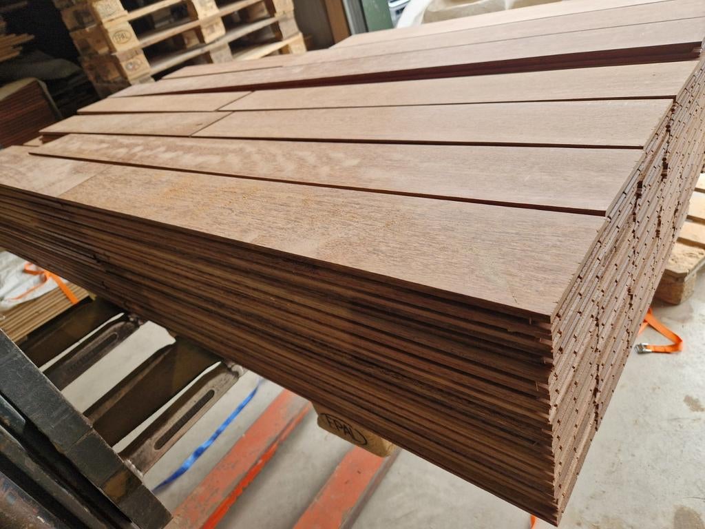 20M2 massieve kempas hardhout vloerdelen #VERNIEUWD#, Gebruikt, 10 m² of meer, 10 tot 30 cm, Hout