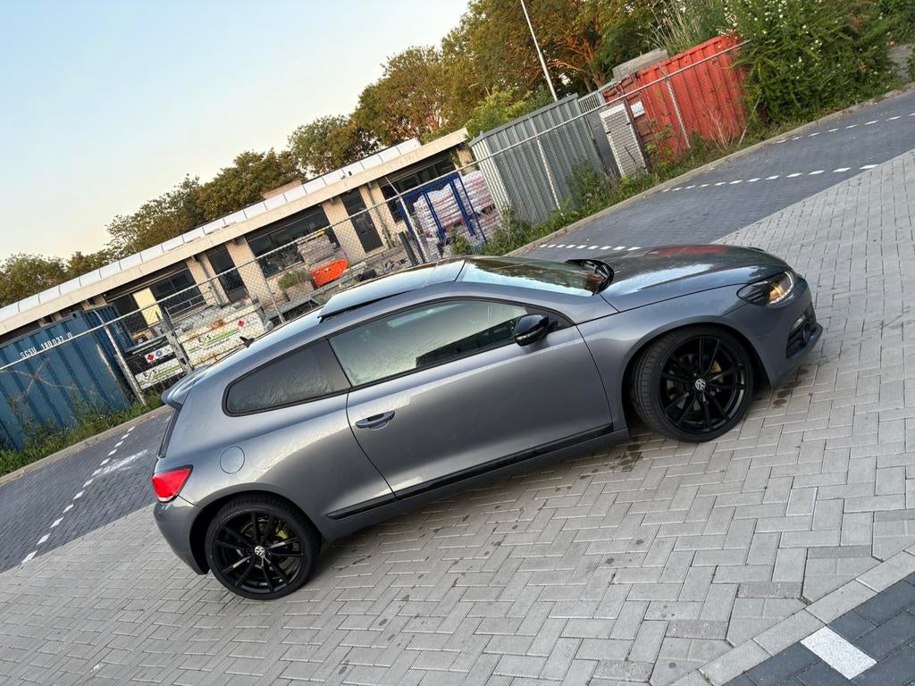Volkswagen Scirocco 1.4 TSI 118KW 2010 Grijs, Auto's, Volkswagen, Voorwielaandrijving, 15 km/l, Zwart, 4 cilinders