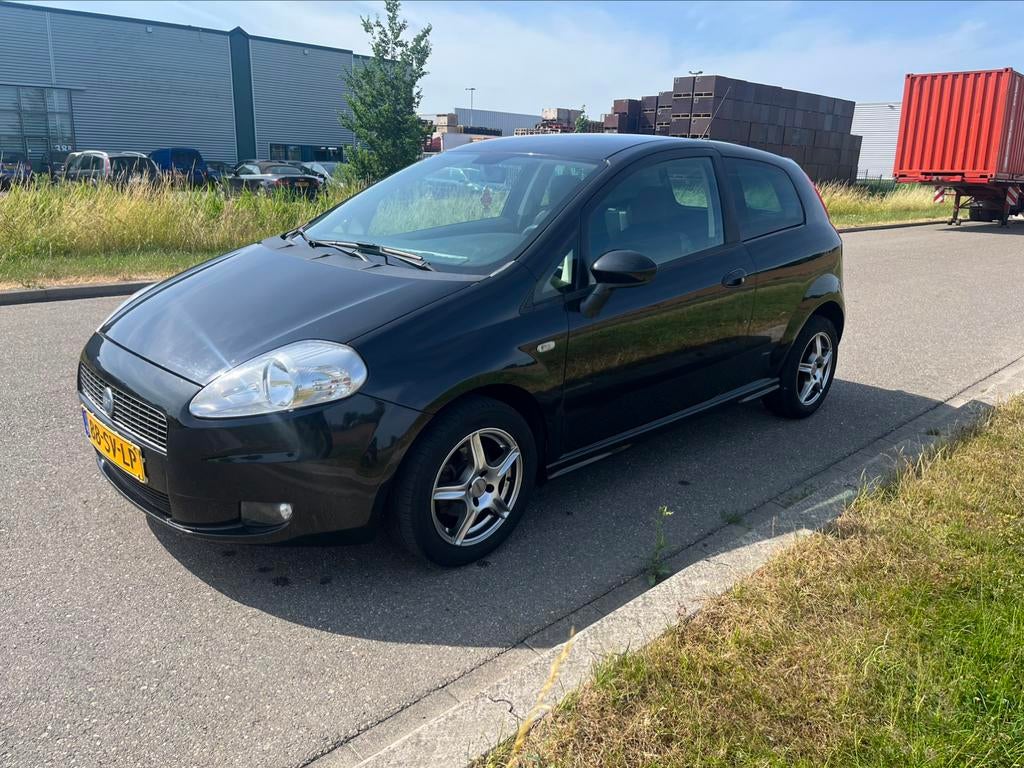 Fiat grande punto 1.4 16v sport in onderdelen te koop, Auto-onderdelen, Ophalen of Verzenden, Fiat, Motorkap