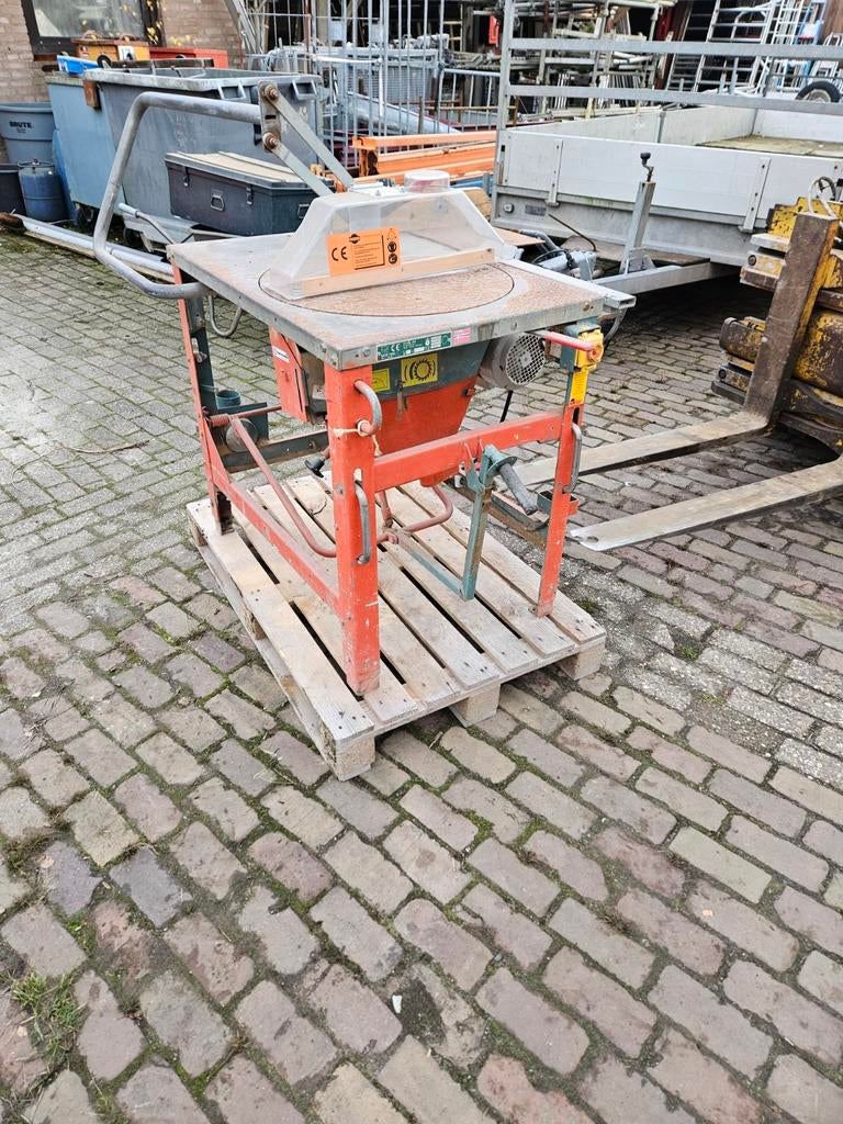 Bouwzaag 380v, Ophalen, Gebruikt