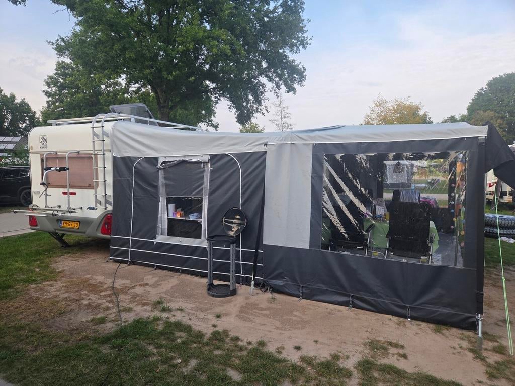 Voortent + Luifel mt 14 Hypercamp Costa Brava 300, Ophalen, Zo goed als nieuw