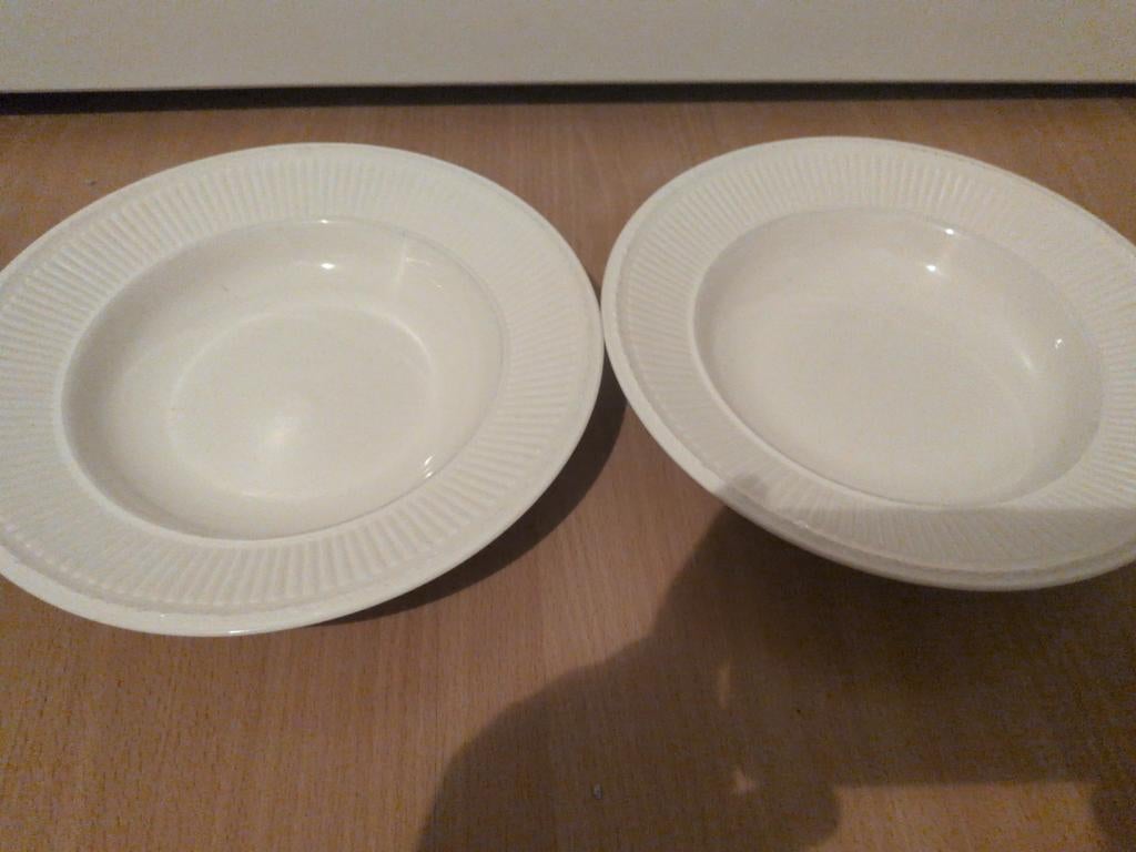 Wedgwood Edme diepborden, Overige typen, Ophalen of Verzenden, Zo goed als nieuw, Wedgwood