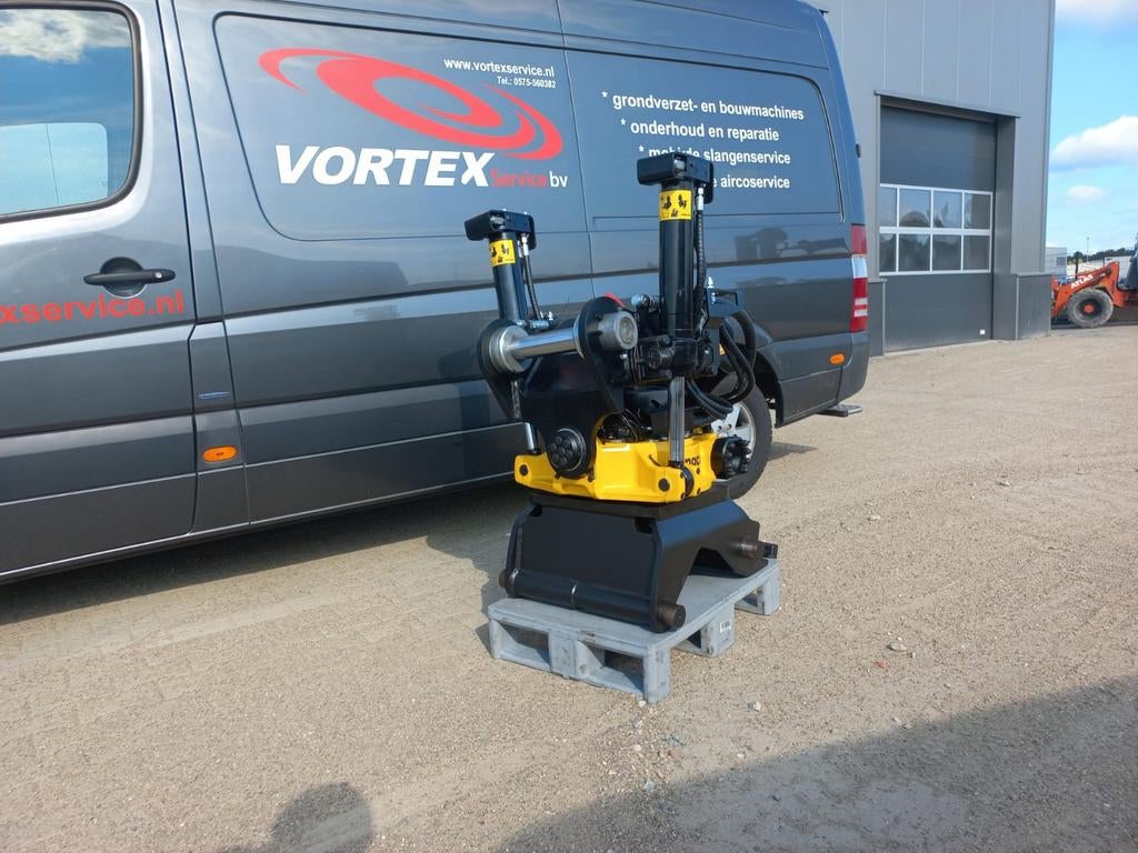 DRAAIKANTELSTUK ENGCON ROTOTILT  DOOSAN  ATLAS GRIPPER CW, Zakelijke goederen, Machines en Bouw | Kranen en Graafmachines, Ophalen