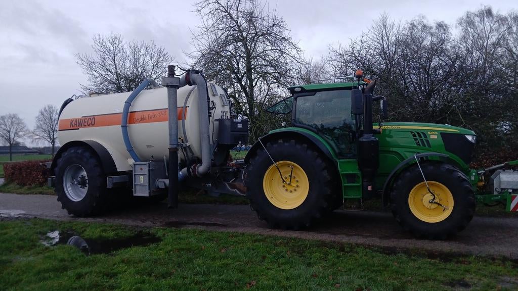 John deere 6215 r met kaweco double twin shift mesttank tank