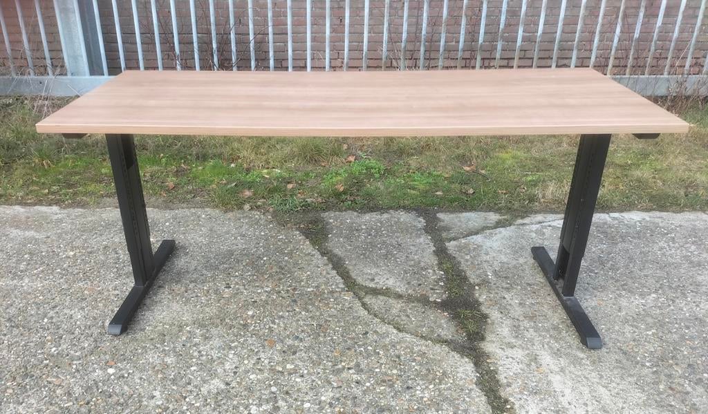 Bureau 180x80 Havanna -zwart, nice price office/VEPA 6 stuks, Huis en Inrichting, Bureaus, Ophalen, In hoogte verstelbaar, Gebruikt