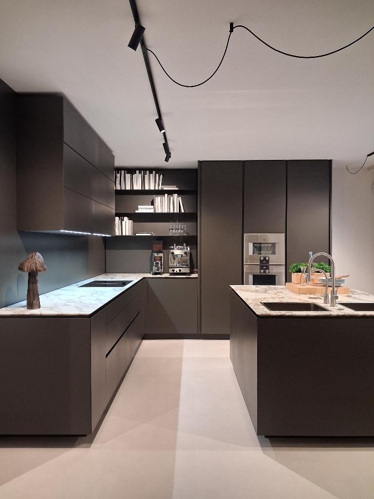 Poliform Artex Showroom Luxe Keuken in de uitverkoop, Ophalen, Hoekkeuken, Graniet of Steen, Zo goed als nieuw