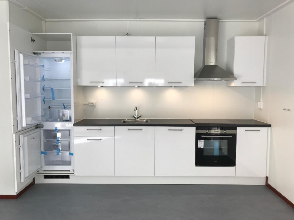 Te Huur NIEUWE Zeer Luxe Woonunit van 81m² met 3 slaapkamers, Ophalen