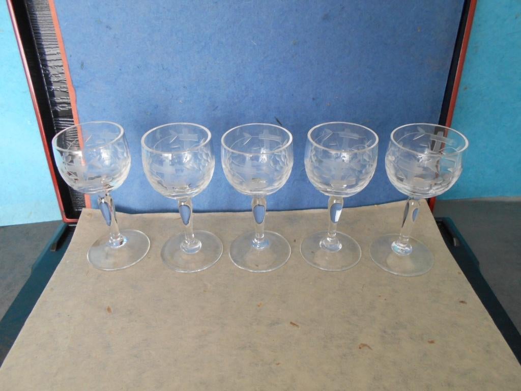   Antiek, vintage borrelglaasjes met druifjes, Antiek en Kunst, Antiek | Glas en Kristal, Ophalen of Verzenden