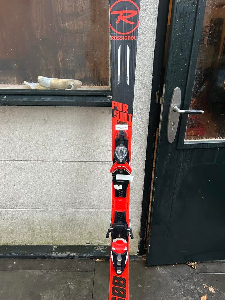 Rossignol Pursuit 600 ski’s 163 cm + stokken – goede staat, Ophalen, 160 tot 180 cm, Gebruikt, Rossignol