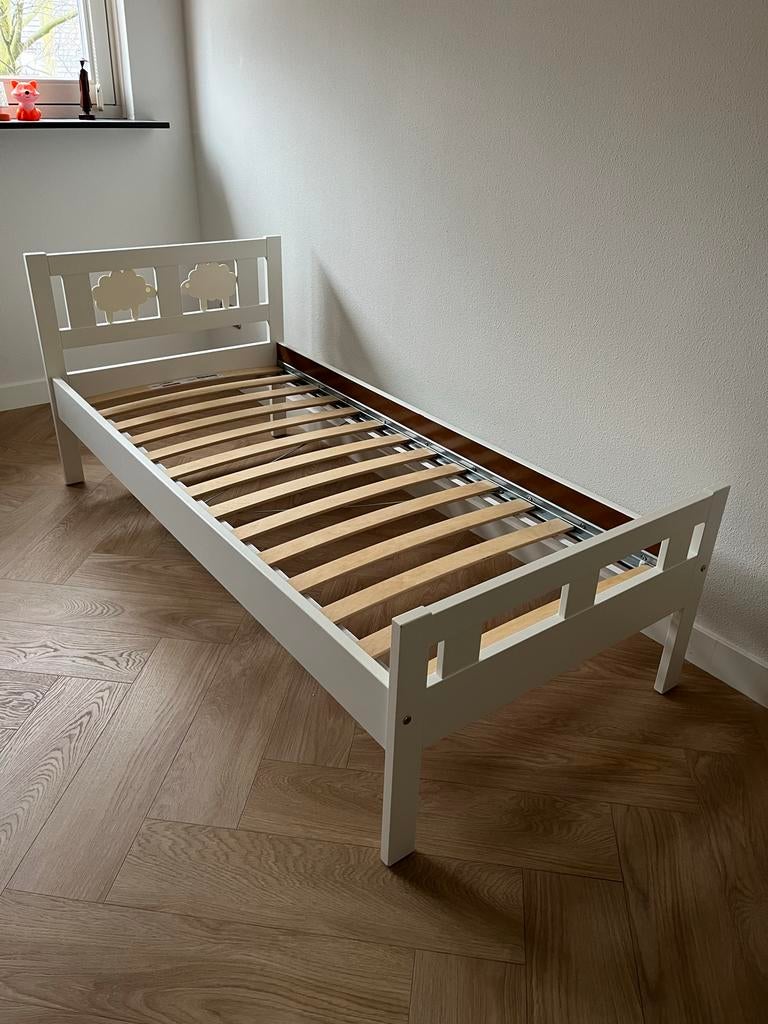 Ikea Kritter kinderbed 70x160 met matras, hoeslaken en dakje, Ophalen, Gebruikt, 70 tot 85 cm, 140 tot 160 cm