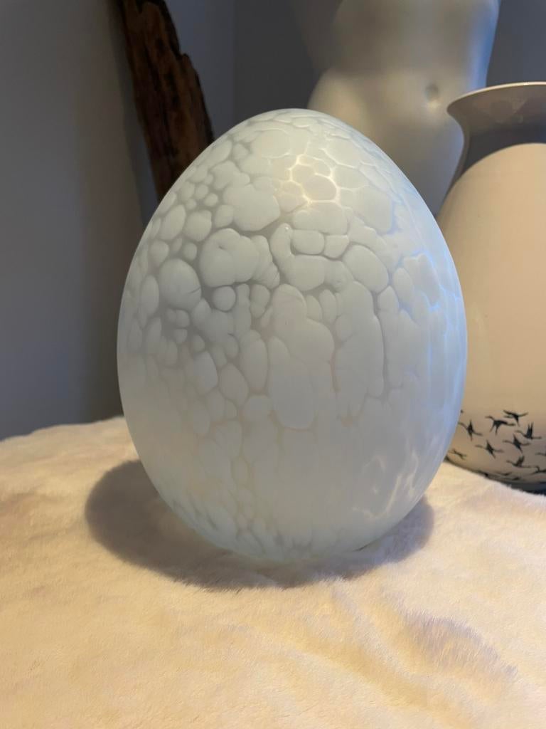 Grote EGG lamp in gespikkeld glas DOMEC Luminaires, Huis en Inrichting, Lampen | Tafellampen, Ophalen of Verzenden, Zo goed als nieuw