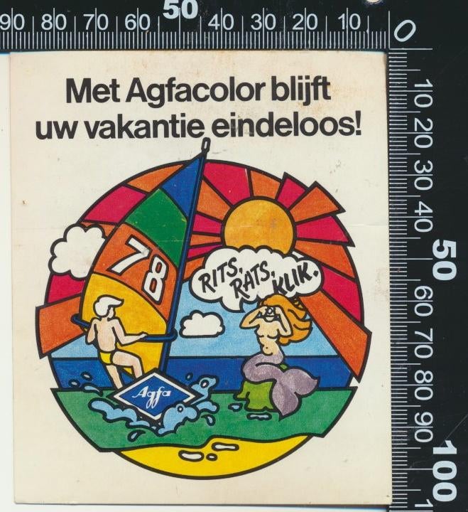 Sticker: Agfa - Met Agfacolor blijft uw vakantie eindeloos, Ophalen of Verzenden, Zo goed als nieuw, Bedrijf of Vereniging