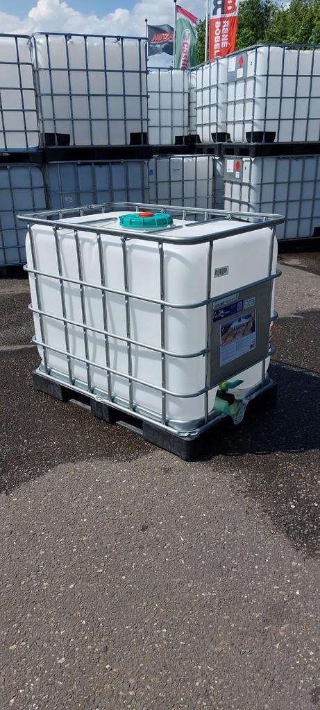 1000 ltr en 600 ltr ibc containers, Tuin en Terras, Regentonnen, Zo goed als nieuw, Kunststof, 150 liter of meer, Ophalen