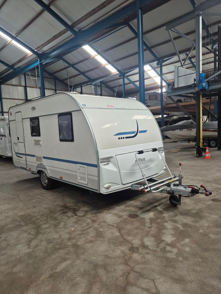 Adria Atlea 432 PX, Ringverwarming, 65 kg, Frans bed, Treinzit