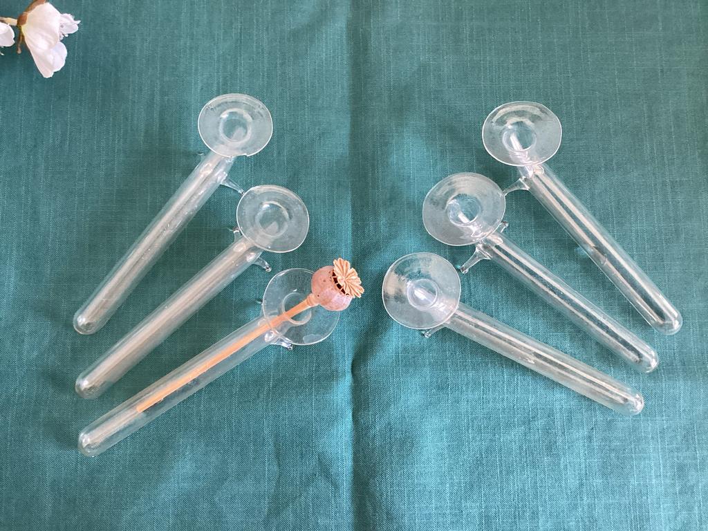 Set van 6 glazen messenleggers bloemhoudertjes, Ophalen of Verzenden, Gebruikt, Overige materialen, Los bestek