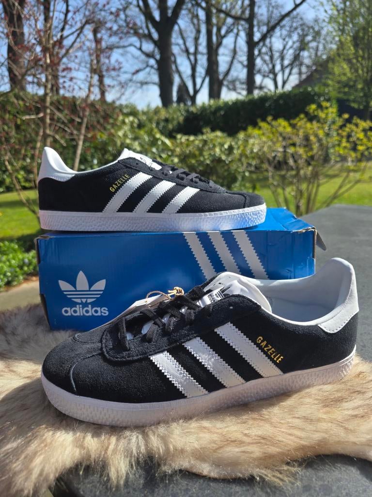 Adidas Gazelle schoenen maat 38 2/3, Kleding | Dames, Schoenen, Ophalen of Verzenden