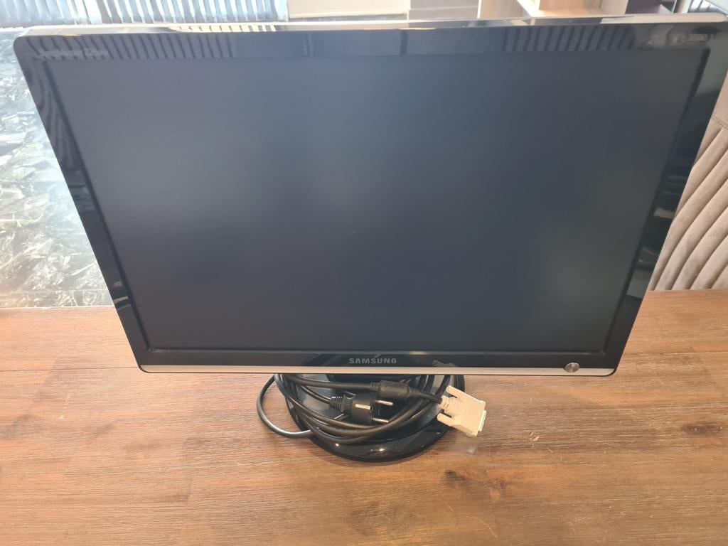 Samsung 22 INCH monitor, Ophalen of Verzenden, Full HD, 60 Hz of minder, DVI