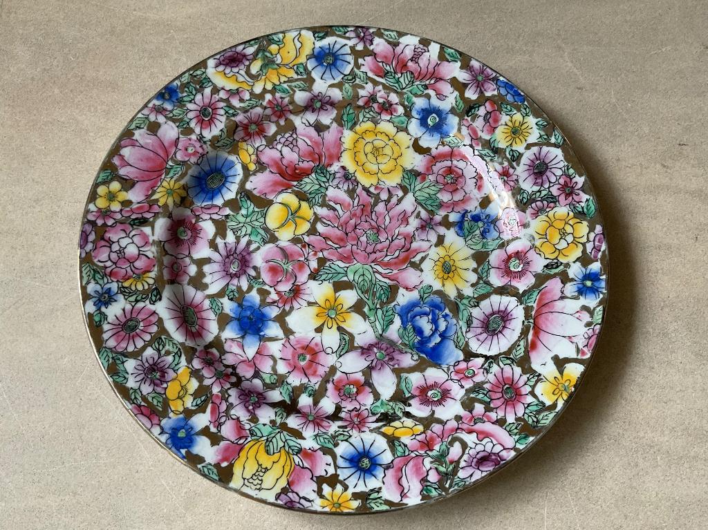 Vintage Chinees mille Fleurs kleurrijk bord gestempeld, Verzenden