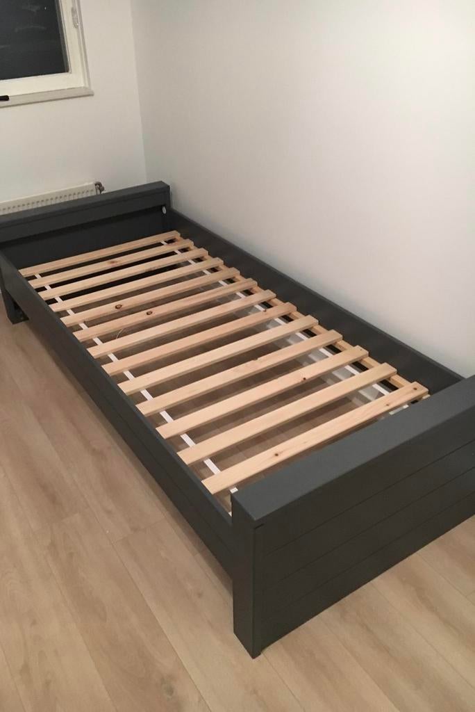 Woood bed Dennis, massief grenen kleur staal grijs, Ophalen, Gebruikt, 90 cm, Eenpersoons