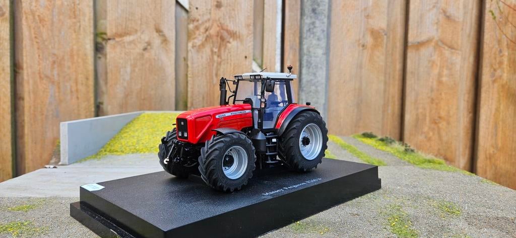 Verbouwde Massey Ferguson 8260 1:32, Hobby en Vrije tijd, Modelauto's | 1:32, Ophalen of Verzenden, Nieuw, Tractor of Landbouw