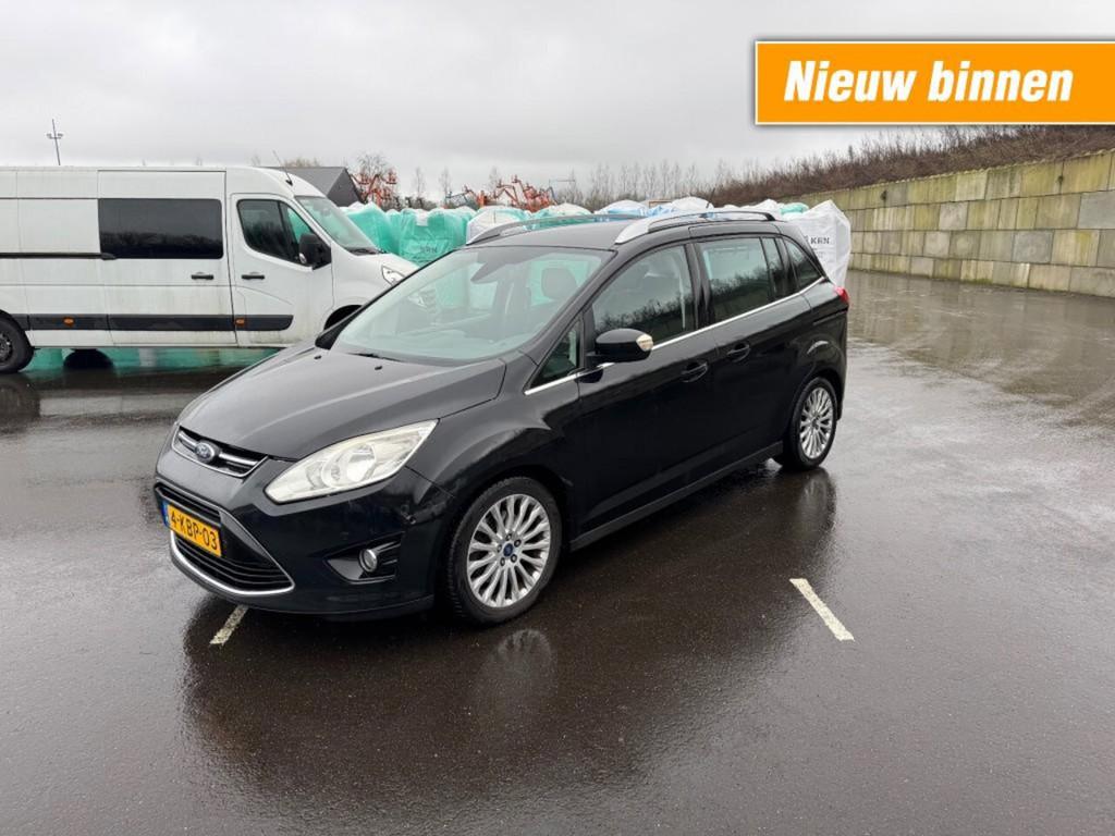 Ford Grand c-max 1.0 TITANIUM / 7 PERS / NAVI / EXPORTPRIJS, Voorwielaandrijving, 125 pk, Gebruikt, 7 stoelen