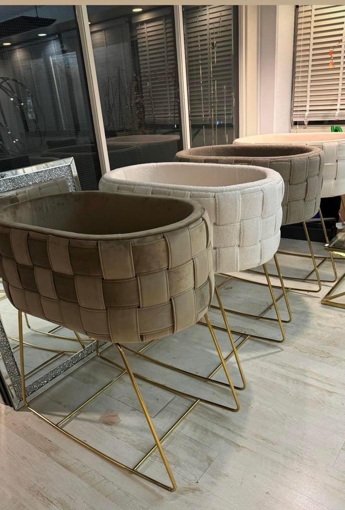 Luxe Babywieg met Gevlochten Design en Gouden Onderstel, Ophalen of Verzenden, Nieuw, Wieg