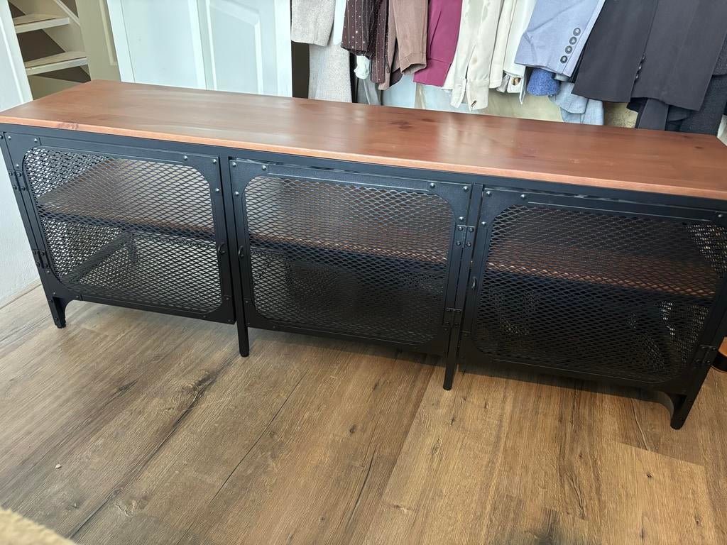 Stoere industriële kast met metalen deuren, Ophalen of Verzenden, Zo goed als nieuw