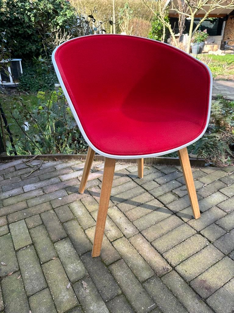Hay ACC22 eiken onderstel witte kuip rood gestoffeerd, Huis en Inrichting, Ophalen of Verzenden, Zo goed als nieuw, Rood, Eén
