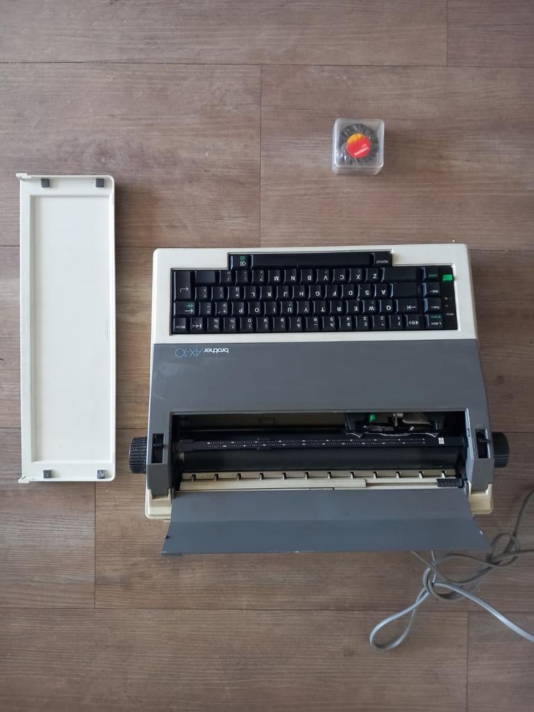 Brother AX 10 elektrische typemachine, inclusief inktrol., Diversen, Typemachines, Ophalen