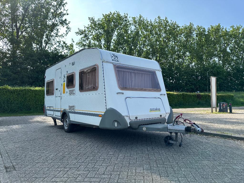Knaus Sudwind 450 TU 2003, Rondzit, Dwarsbed, Bedrijf, Schokbreker