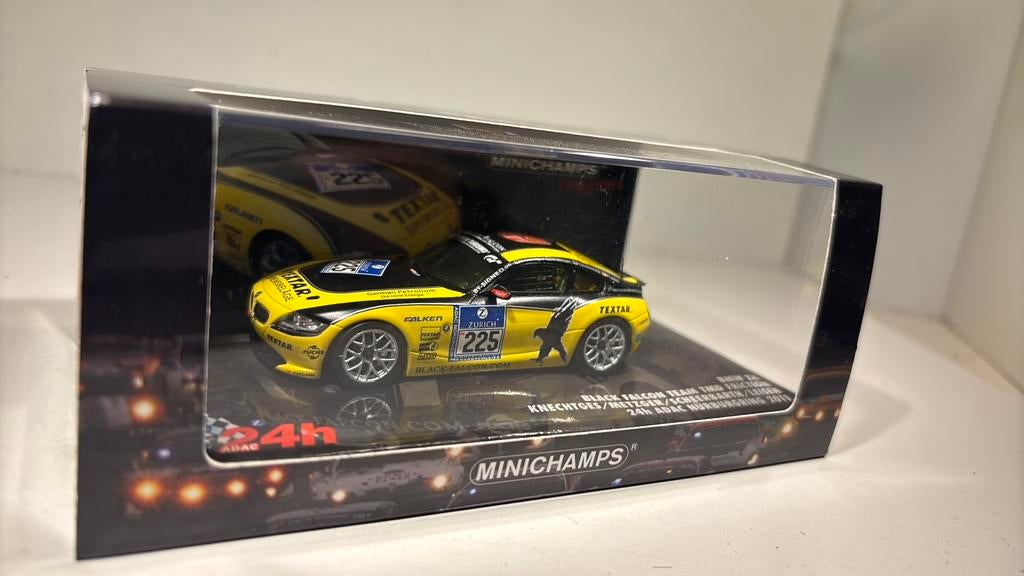 Bmw z4 #225 24h Nurburgring minichamps 1.43