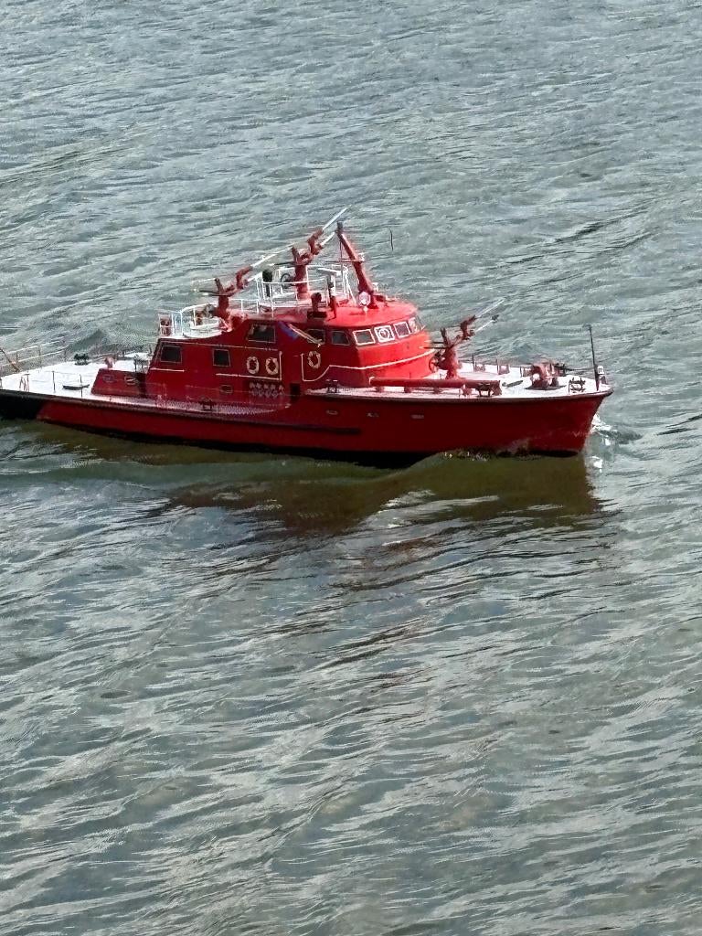 Robbe Feuerlöschboot 2 - Düsseldorf, Ophalen, Nieuw, Groter dan 1:32, Overige merken