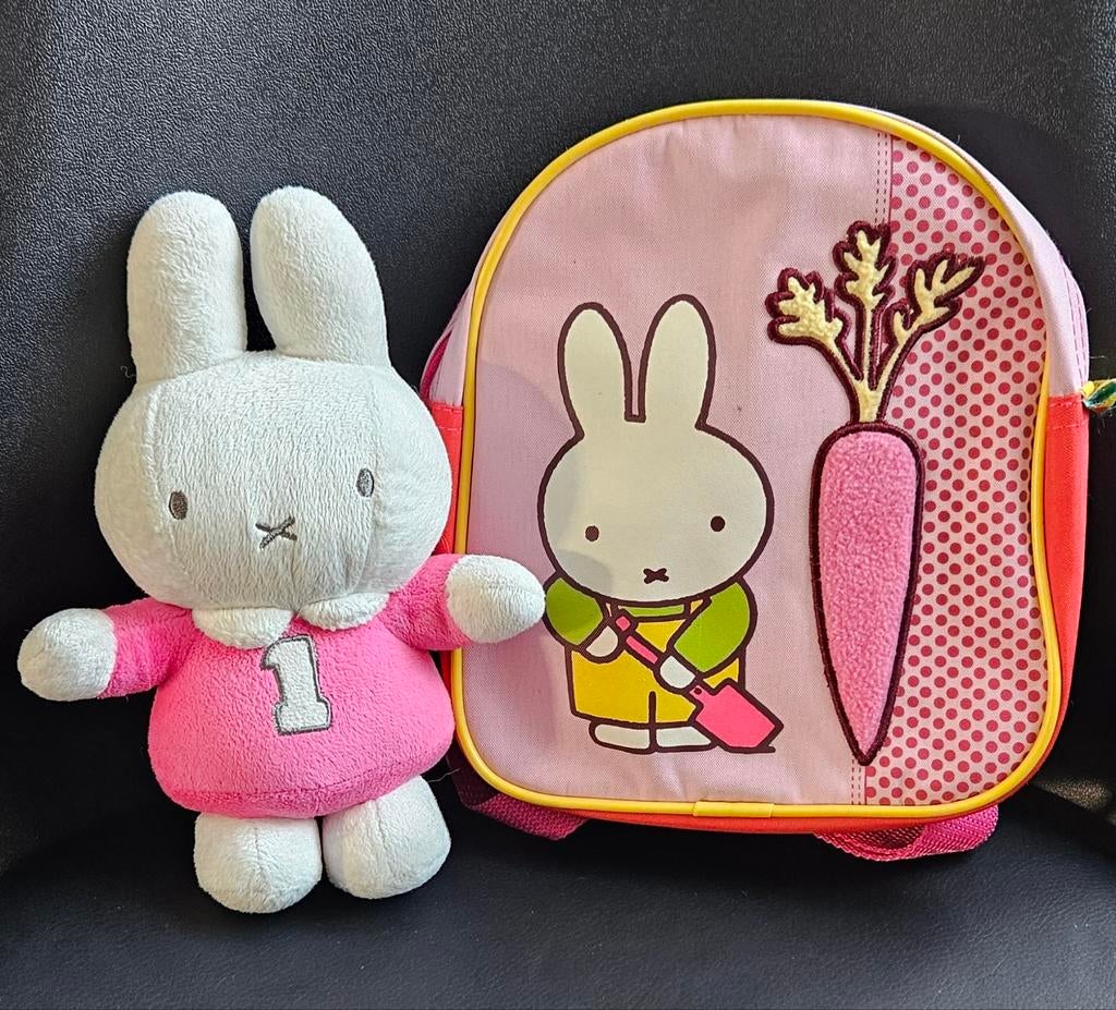 Nijntje set, nieuwe rugtas en Nijntje, Ophalen of Verzenden, Nieuw, Overige merken