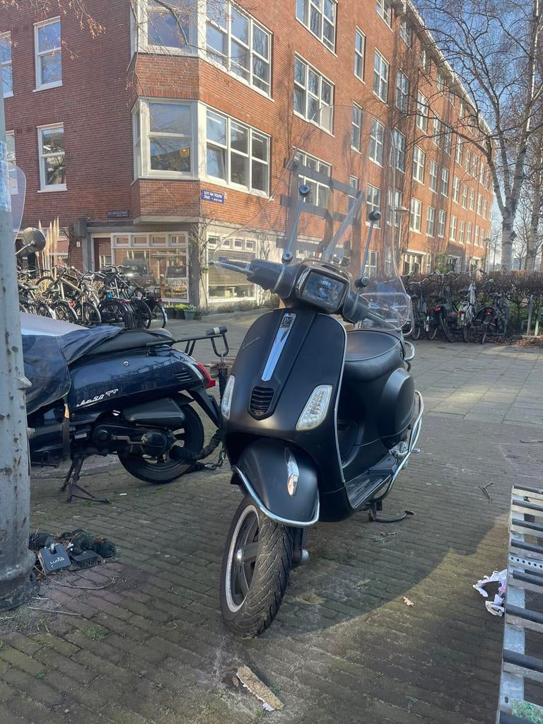 Vespa S 2013 met WOK, Fietsen en Brommers, Scooters | Vespa, Ophalen, Maximaal 45 km/u, Vespa S, Zo goed als nieuw