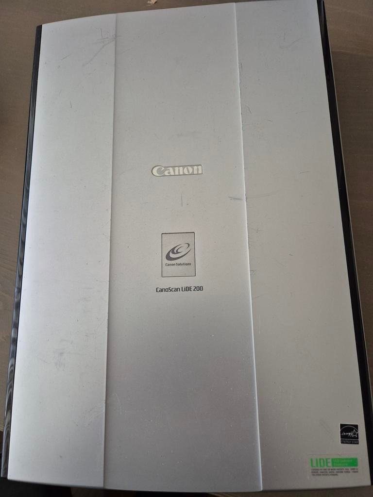 Canon CanoScan LiDE 200 Flatbedscanner - Weinig gebruikt, Ophalen of Verzenden, Gebruikt, Flatbedscanner, Canon