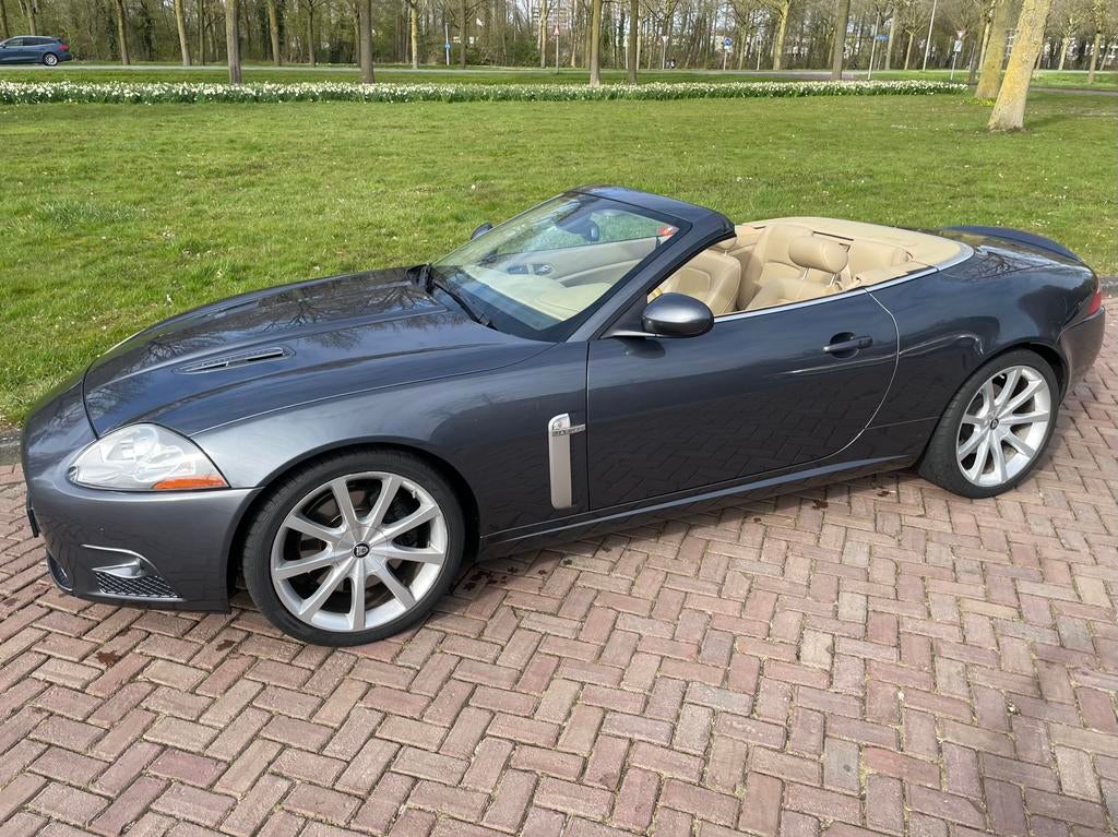 Jaguar XKR 4.2 Supercharged cabriolet weinig KMs 1e eigenaar, Achterwielaandrijving, Cabriolet, Particulier, Dealer onderhouden