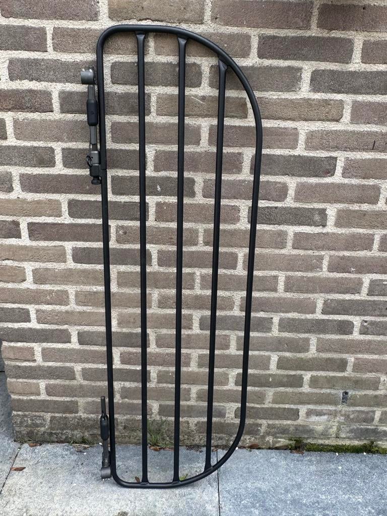 Hondenrek kofferbak Mercedes ML500 - Veilig en stevig, Ophalen, Gebruikt