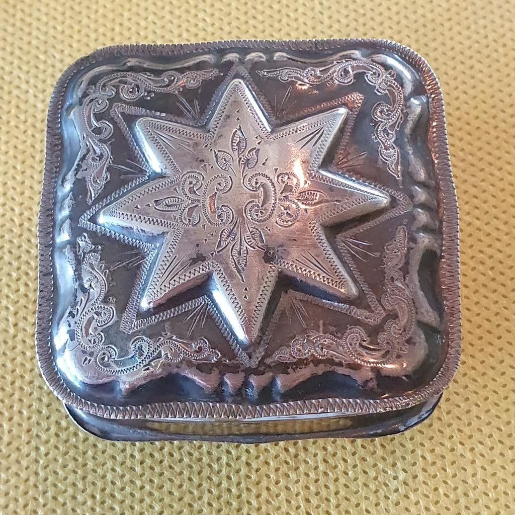 Zilveren doosje met sterdecoratie, Antiek en Kunst, Ophalen of Verzenden