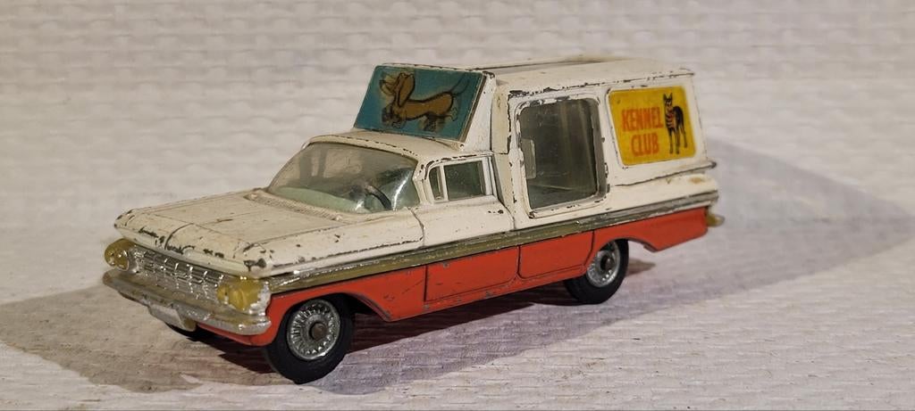 Corgi Toys Chevrolet Impala Kennel Club, Ophalen of Verzenden, Gebruikt, Auto, Corgi