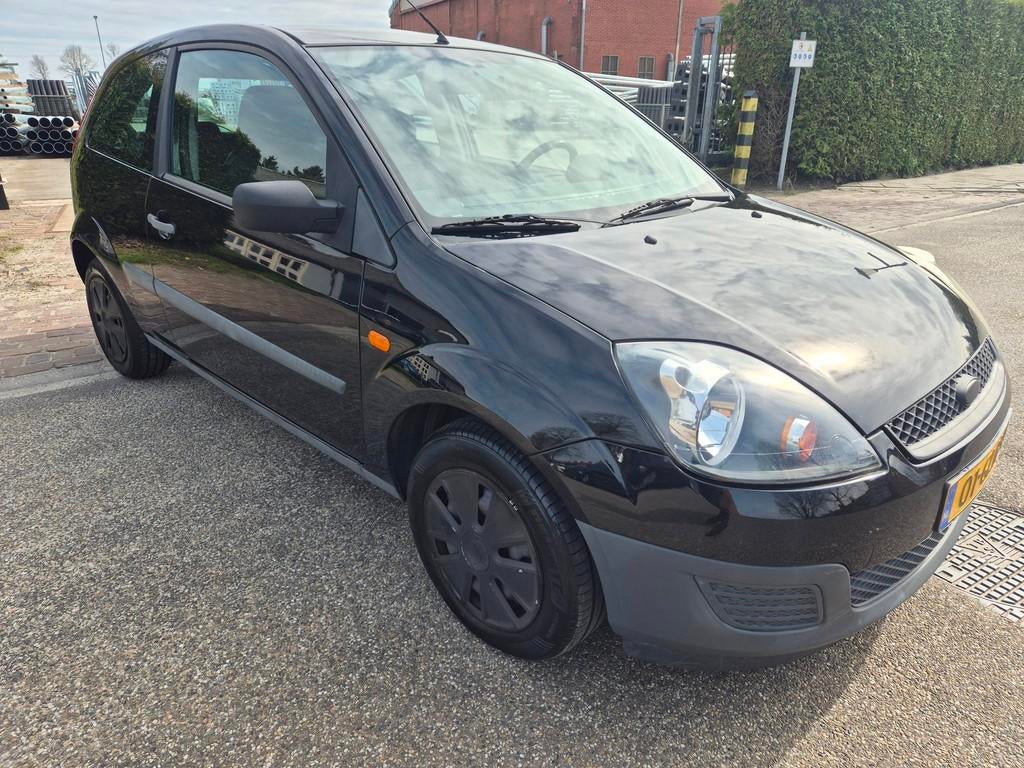 Ford Fiesta 1.3-8V Cool & Sound airco,navigatie, 1299 cc, Stof, 4 cilinders, Origineel Nederlands