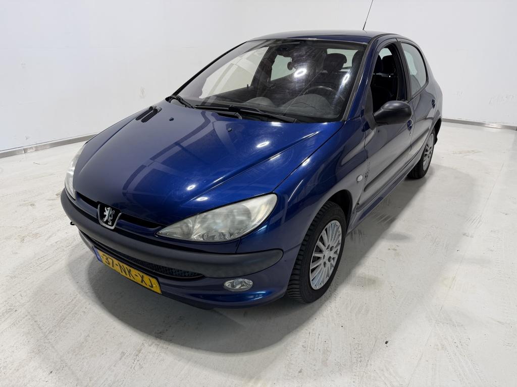 Peugeot 206 1.4-16V Gentry (bj 2004), Stof, 31 €/maand, 4 cilinders, Blauw