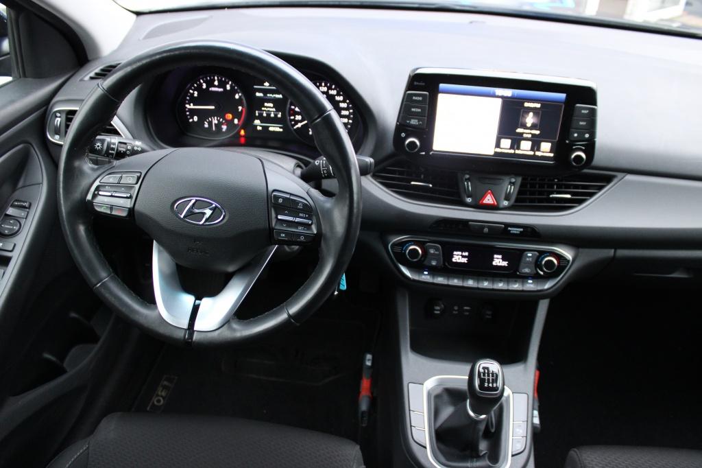 Hyundai i30 Wagon 1.0 T-GDI Comfort Navi | Clima | Org NL |, Voorwielaandrijving, Stof, Gebruikt, Zwart