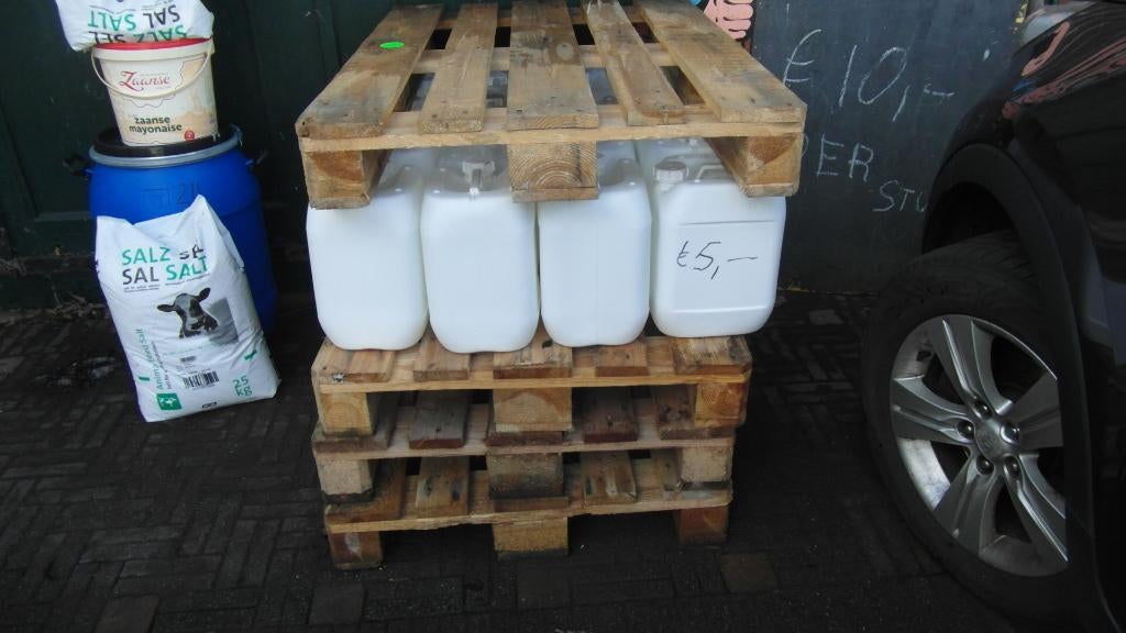 jerry cans 10 liter