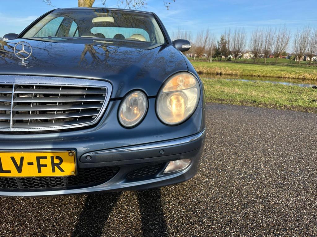 Mercedes-Benz E-klasse 200K Avantgarde|leder|nap, Auto's, Automaat, Achterwielaandrijving, Gebruikt, Beige