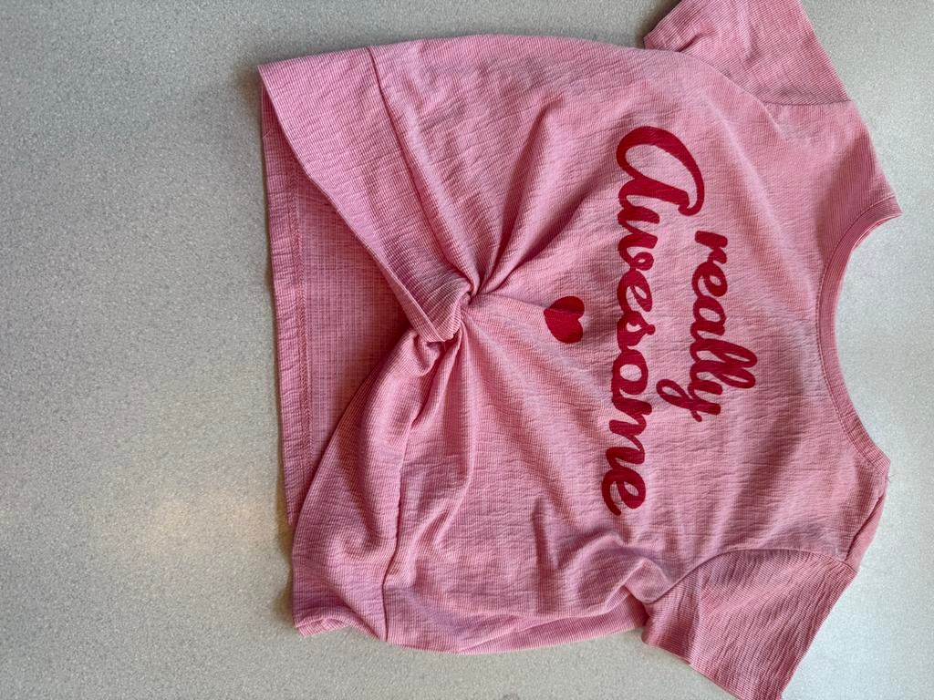 Roze T-shirt met knoopdetail maat 134/140, Kinderen en Baby's, Kinderkleding | Maat 134, Ophalen, Gebruikt, Meisje, Shirt of Longsleeve