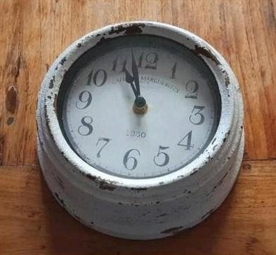 Ronde wandklok.

Brocante., Huis en Inrichting, Ophalen of Verzenden, Wandklok