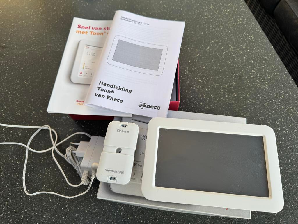 Toon van Eneco compleet met CV-ketel thermostaat, Ophalen, Slimme thermostaat, Gebruikt