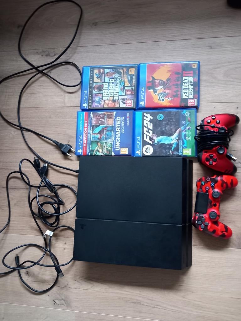 PlayStation 4 met 2 controllers en 4 games, Ophalen of Verzenden